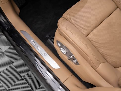 New 2026 Porsche Macan S image 15