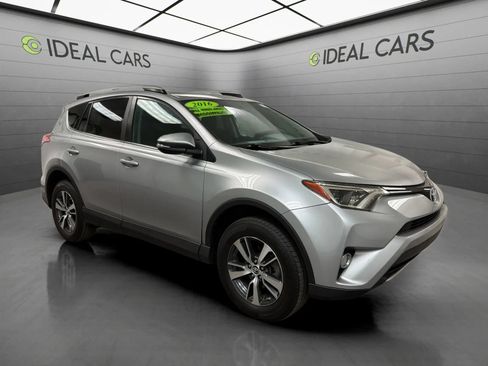 Used 2016 Toyota RAV4 XLE AWD/4WD image 3