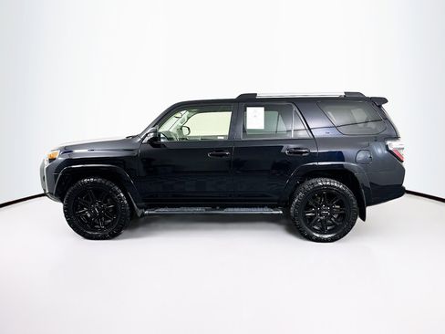 Used 2022 Toyota 4Runner SR5 RWD image 4