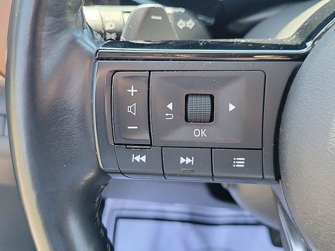Used 2023 Nissan Pathfinder Platinum FWD image 23