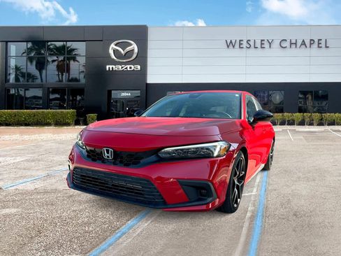 Used 2023 Honda Civic Sport image 1