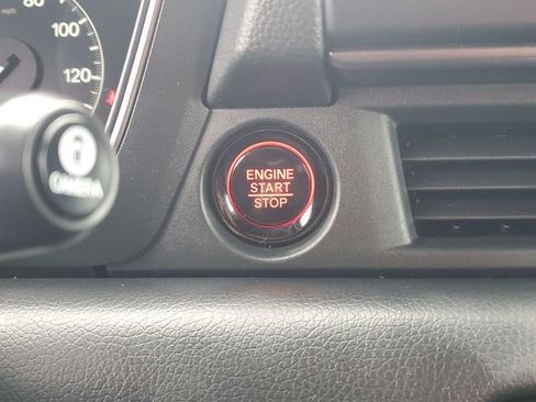 Used 2023 Honda Pilot TrailSport image 29