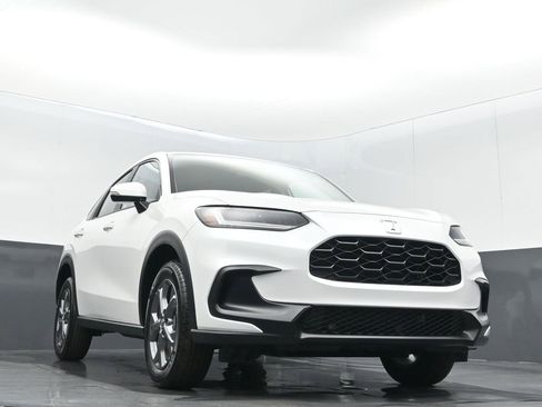 Certified 2026 Honda HR-V LX image 5