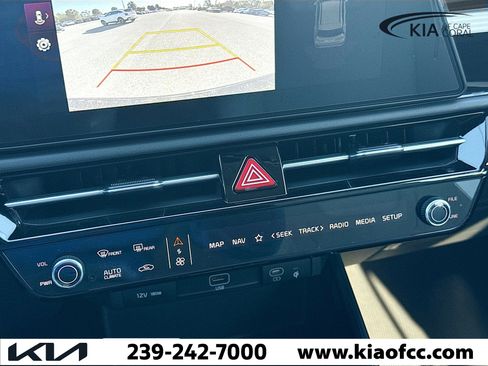 New 2026 Kia Niro EX FWD image 32