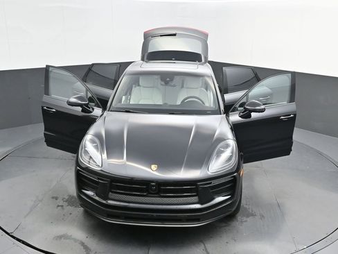 New 2026 Porsche Macan AWD/4WD image 42