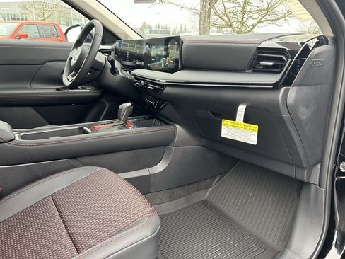 New 2025 Nissan Kicks SR w/ Illumination Package image 25