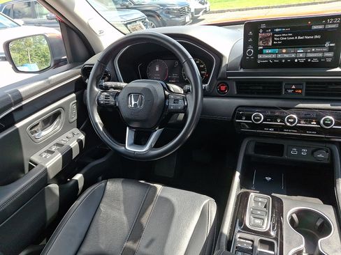 Certified 2023 Honda Pilot Touring image 14