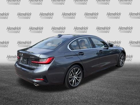 Used 2019 BMW 330i xDrive Sedan w/ Premium Package AWD/4WD image 10