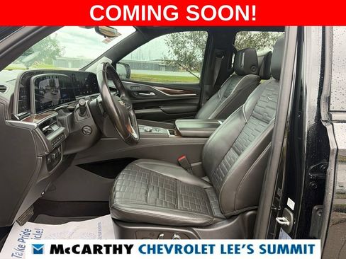 Used 2022 Cadillac Escalade Sport Platinum w/ Heavy-Duty Trailer Package AWD/4WD image 55