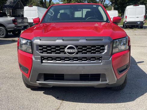 Used 2025 Nissan Frontier SV RWD image 9