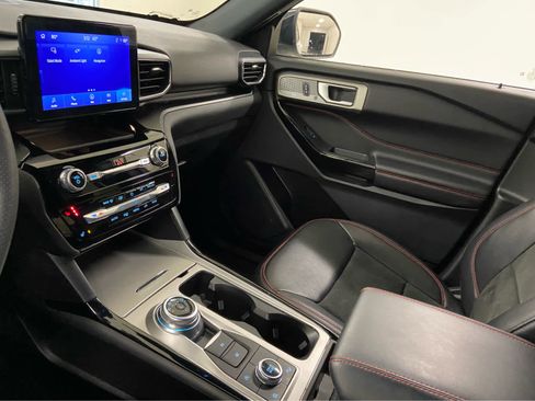 Used 2023 Ford Explorer ST-Line w/ Class IV Trailer Tow Package image 38