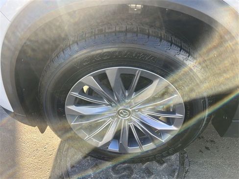 Certified 2024 MAZDA CX-90 3.3 Turbo w/ Preferred Package image 10