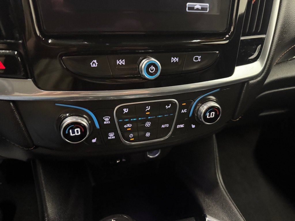 Used 2019 Chevrolet Traverse RS FWD image 28