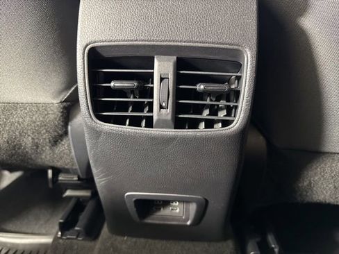 Used 2025 Toyota Corolla Cross AWD Hybrid image 13