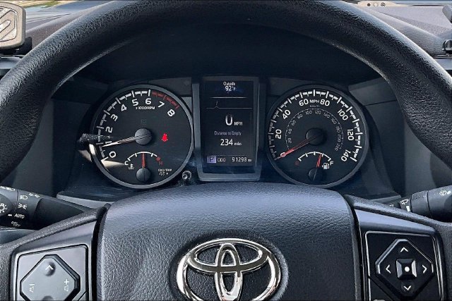 Used 2022 Toyota Tacoma SR AWD/4WD image 13