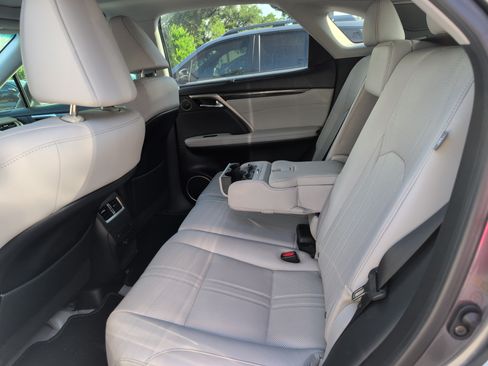 Used 2019 Lexus RX 350 FWD w/ Luxury Package image 6