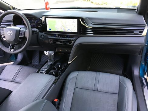 Used 2026 Toyota Camry XSE AWD/4WD image 31