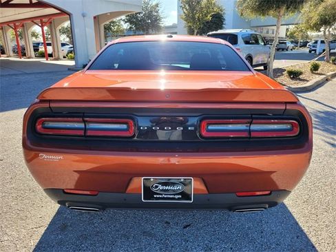 Used 2022 Dodge Challenger GT image 9