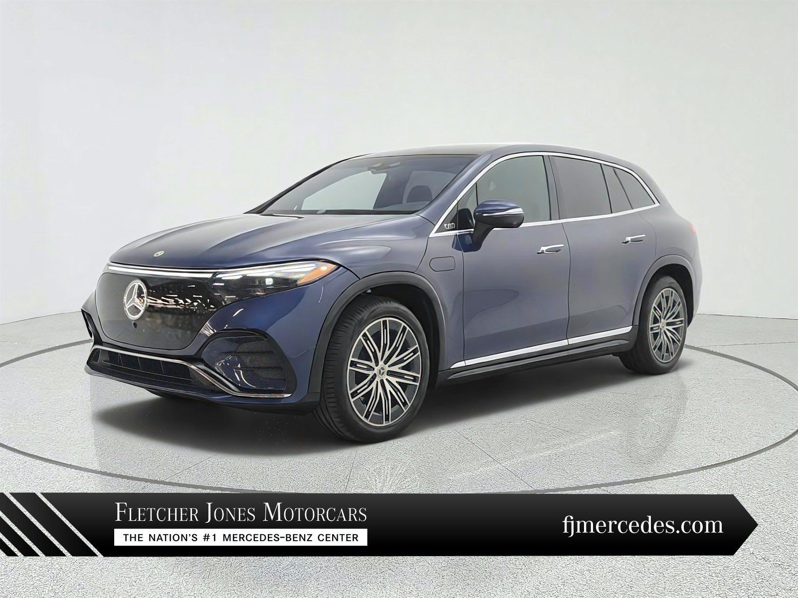 Used 2023 Mercedes-Benz EQS 580 4MATIC SUV image 1