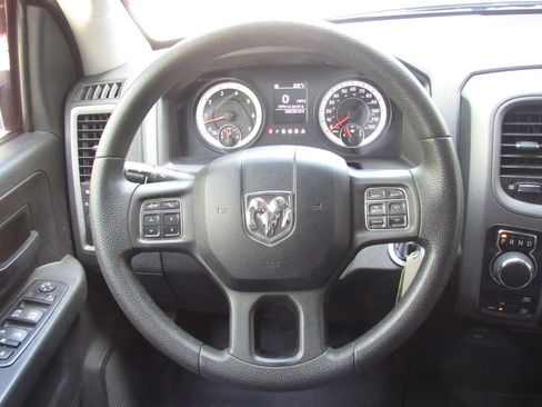 Used 2015 RAM 1500 Express AWD/4WD image 23