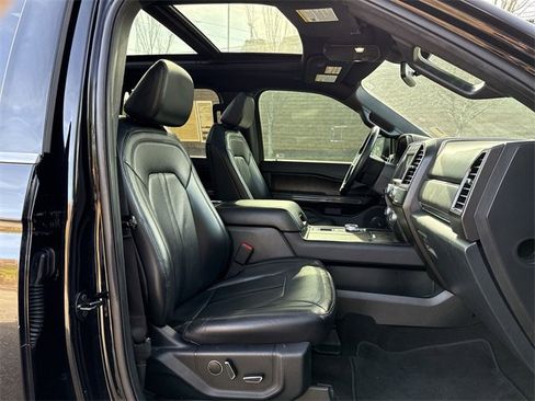 Used 2021 Ford Expedition Limited image 28