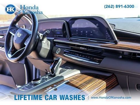 Used 2023 Cadillac Escalade Premium Luxury AWD/4WD image 30