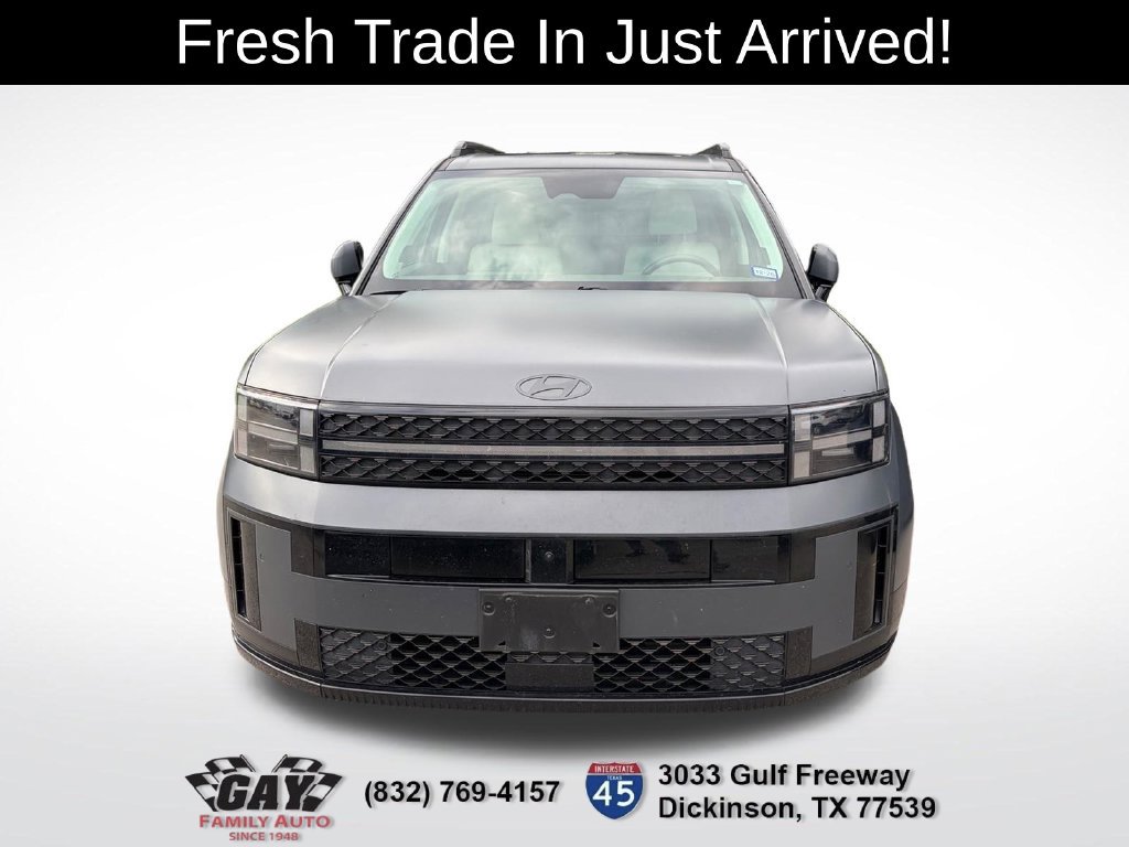 Used 2025 Hyundai Santa Fe Calligraphy AWD/4WD image 2