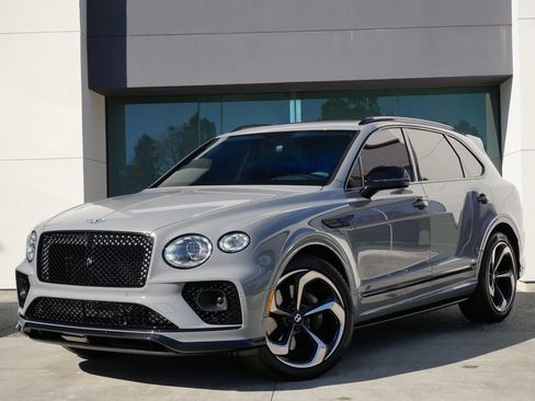 Used 2022 Bentley Bentayga image 13