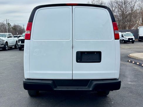 Used 2017 Chevrolet Express 3500 RWD 3500 Extended 155 image 7