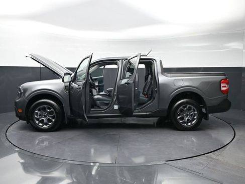 Used 2025 Ford Maverick XLT image 42