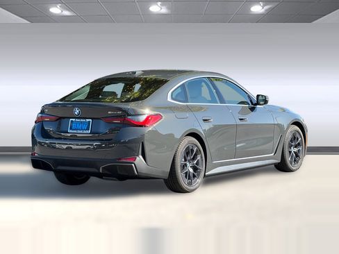 Used 2025 BMW i4 eDrive40 w/ Premium Package RWD image 8