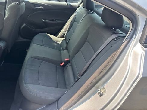 Used 2016 Chevrolet Cruze LS FWD image 9