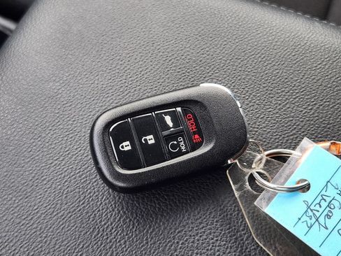 Used 2024 Honda CR-V EX image 28