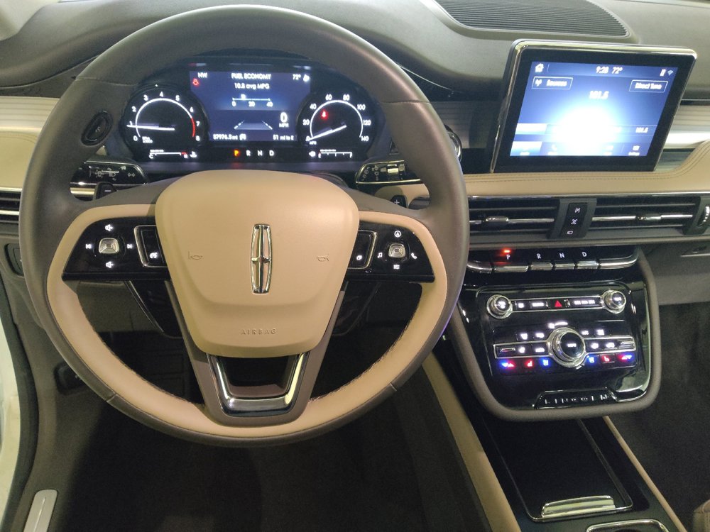 Used 2022 Lincoln Corsair FWD w/ Equipment Group 101A image 22