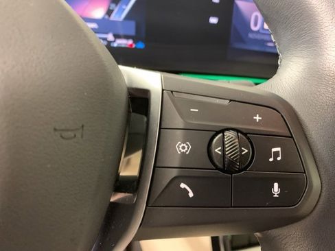 Used 2025 BMW X1 xDrive28i w/ Technology Package image 23