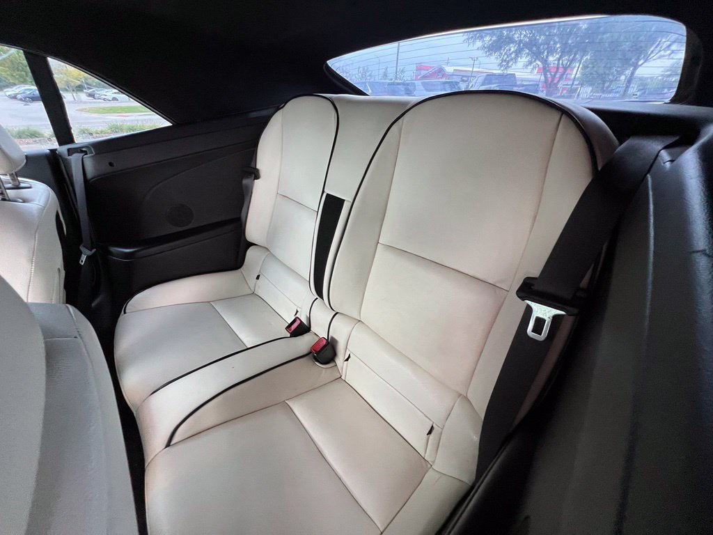 Used 2011 Chevrolet Camaro SS RWD image 18
