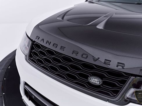 Used 2022 Land Rover Range Rover Sport SVR AWD/4WD image 24