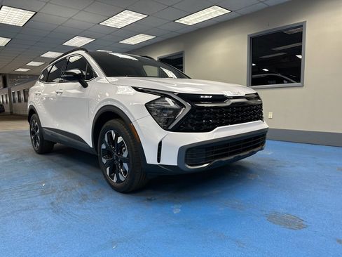 Used 2023 Kia Sportage X-Line w/ X-Line Premium Package image 2