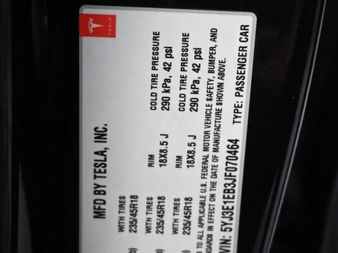 Used 2018 Tesla Model 3 Long Range image 8