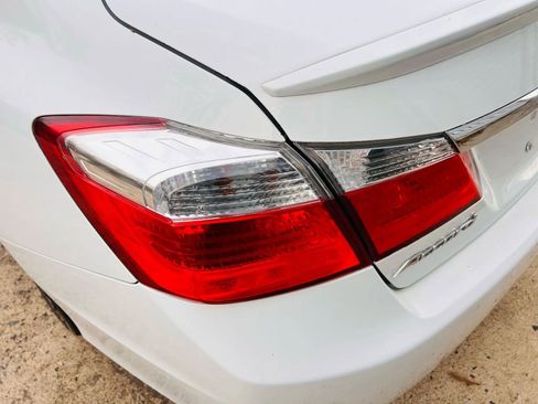 Used 2013 Honda Accord Sport image 10