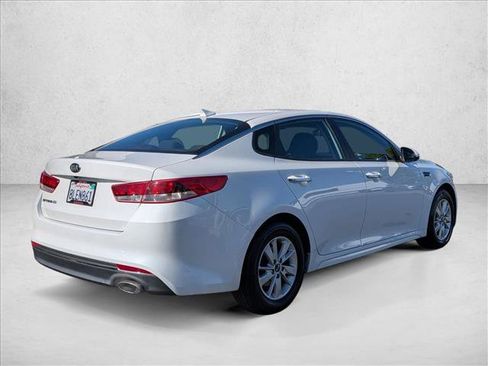 Used 2016 Kia Optima LX FWD image 5