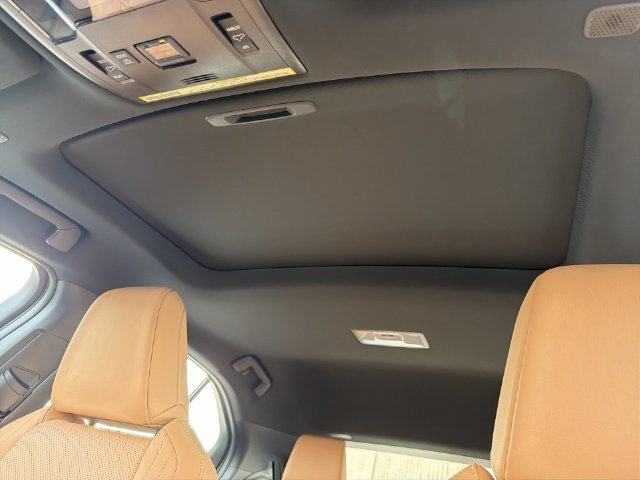 Used 2023 Lexus UX 250h AWD w/ Premium Package image 18