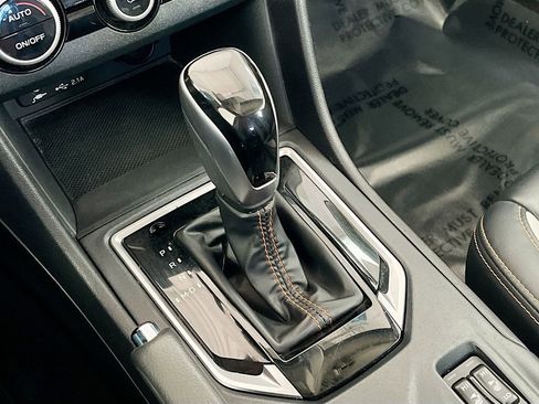 Used 2023 Subaru Crosstrek 2.5i Limited w/ Moonroof Package image 7