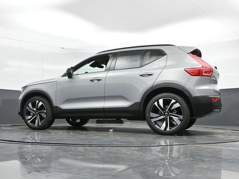 New 2025 Volvo XC40 B5 Ultra w/ Climate Package AWD/4WD image 47