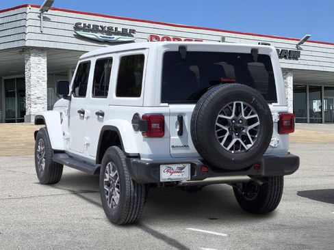 New 2025 Jeep Wrangler Sahara image 4