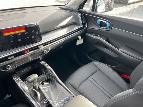 New 2026 Kia Sorento S image 12