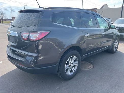 Used 2016 Chevrolet Traverse LT image 5
