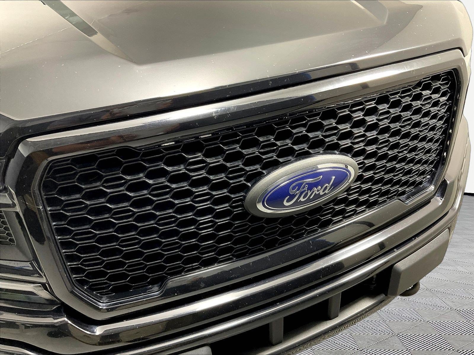 Used 2018 Ford F150 XLT w/ Equipment Group 302A Luxury AWD/4WD image 34