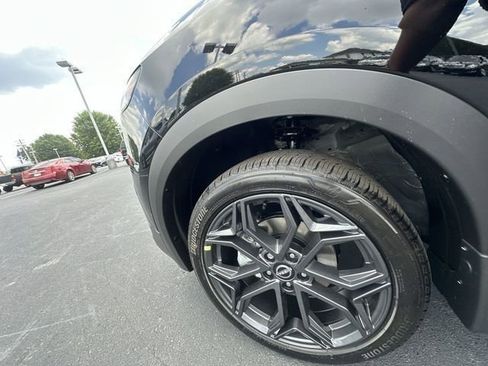 New 2025 Nissan Kicks SR image 17