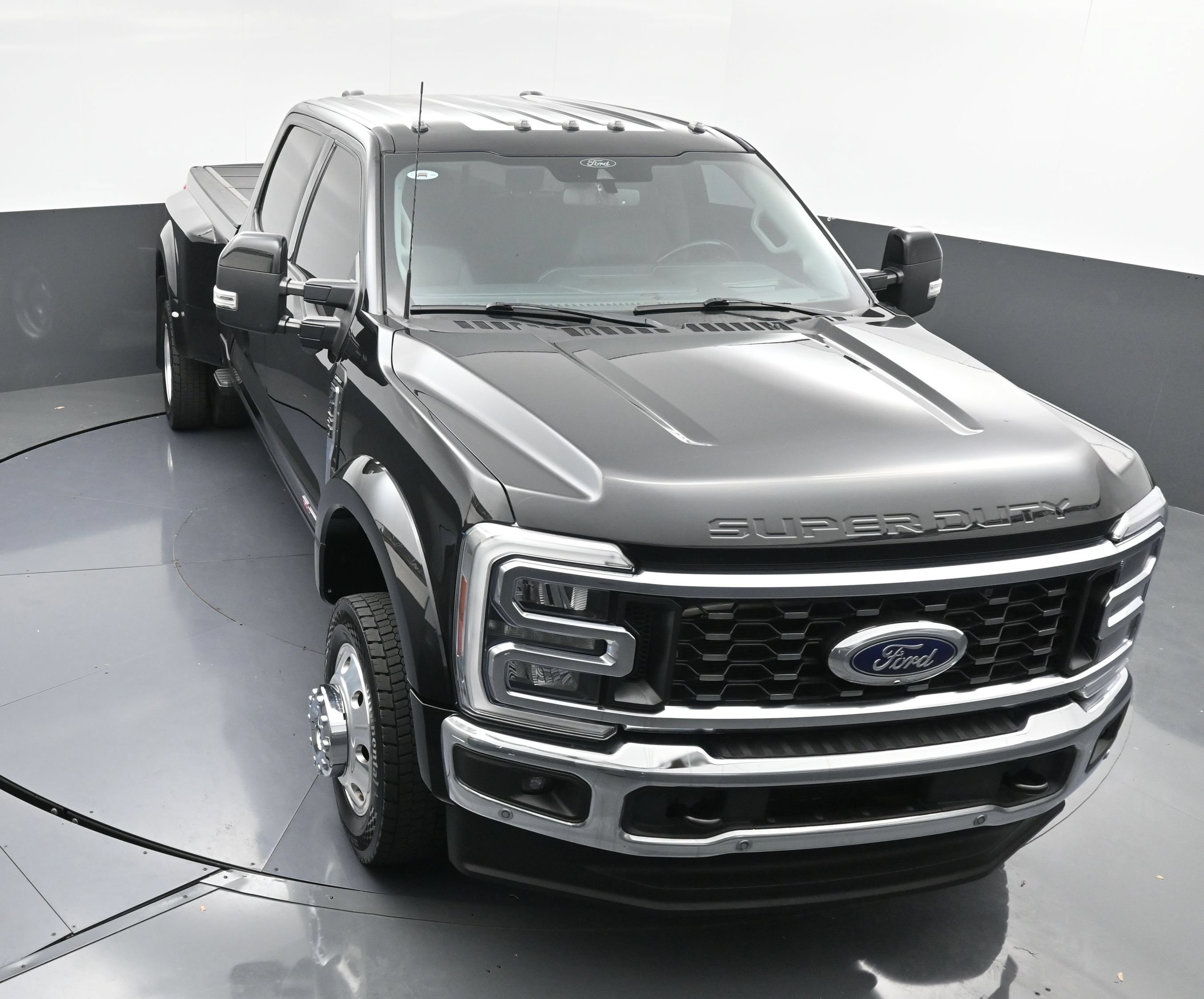 Used 2024 Ford F450 Lariat w/ Lariat Ultimate Package AWD/4WD image 33